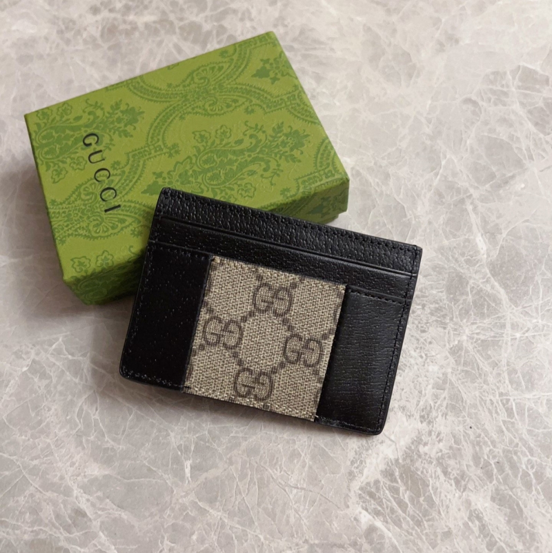 G*u*i wallets & purse